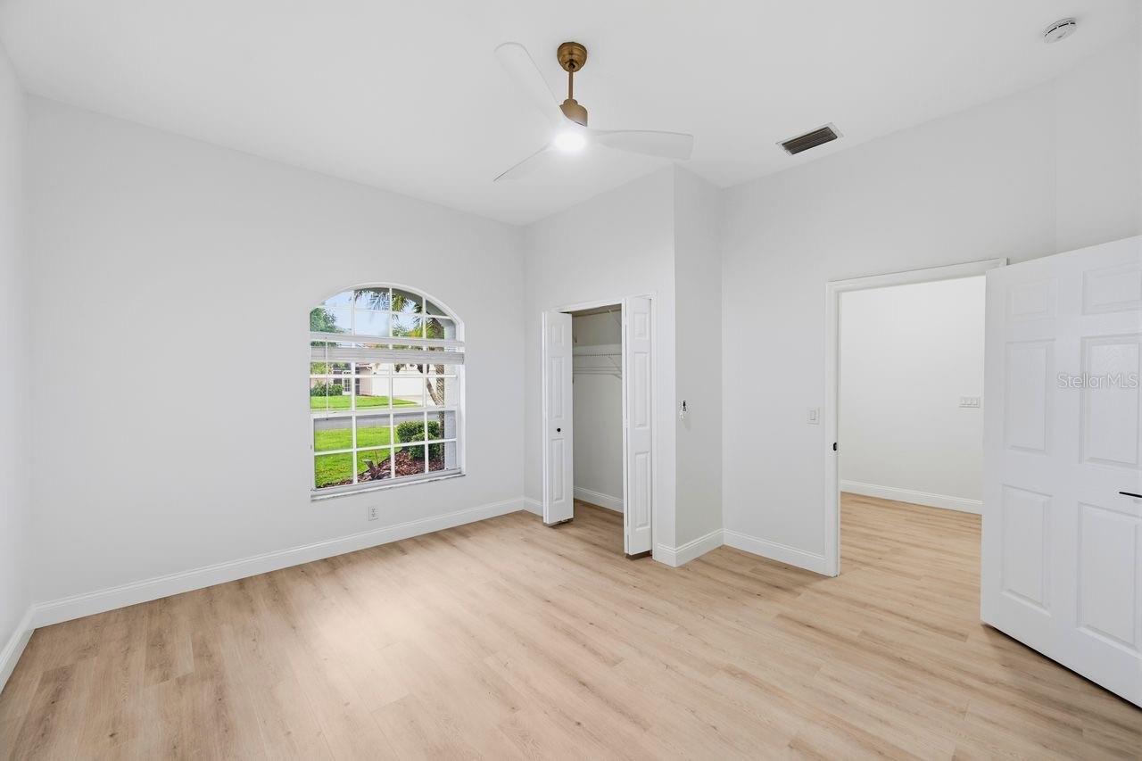 6011 CHAPARRAL AVE — photo 26