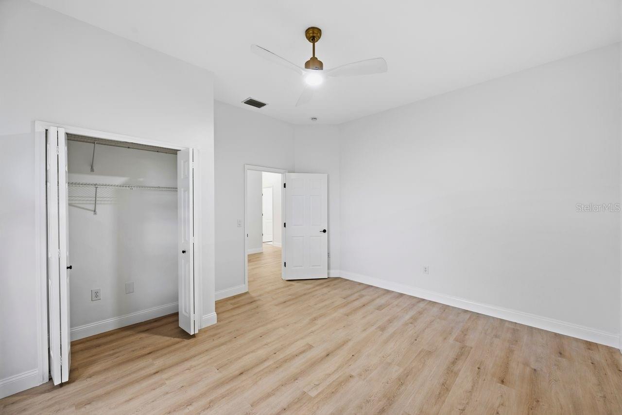 6011 CHAPARRAL AVE — photo 27