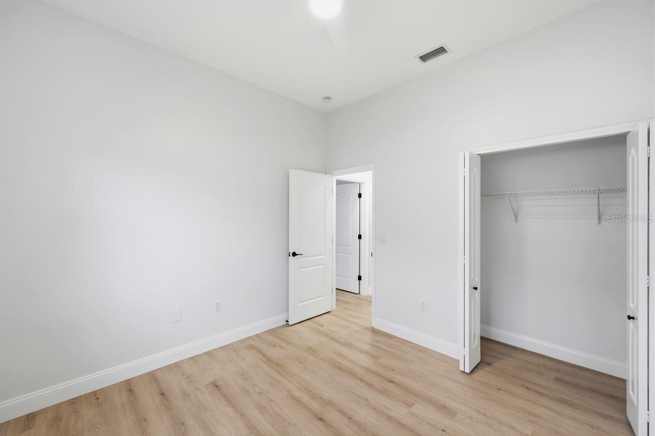 6011 CHAPARRAL AVE — photo 28