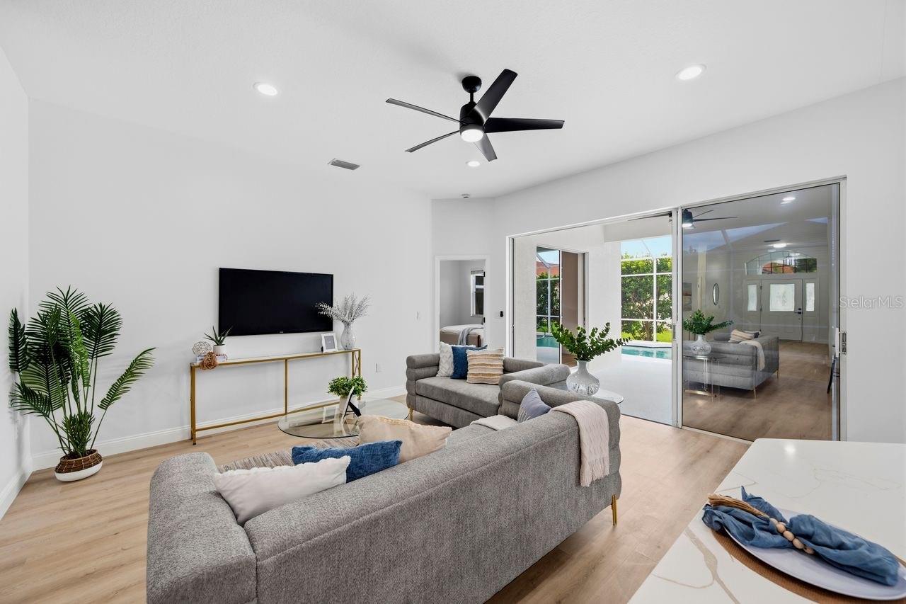 6011 CHAPARRAL AVE — photo 4