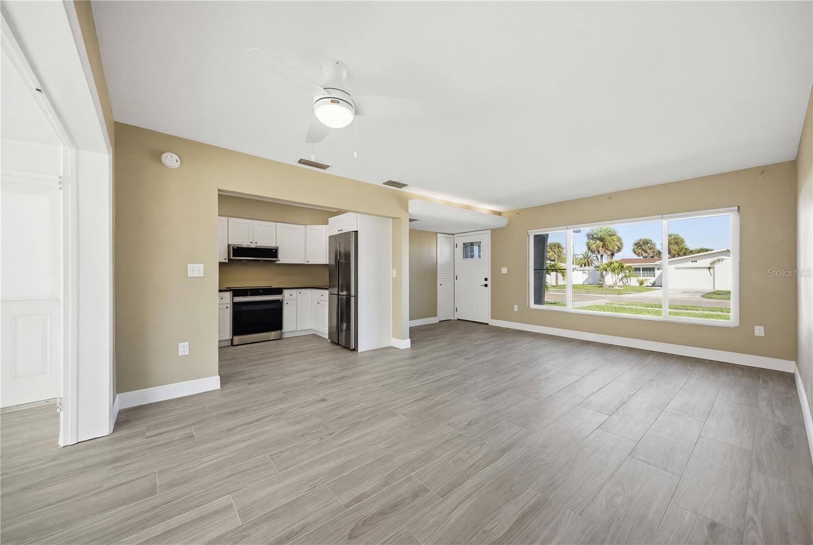 440 89TH AVE — photo 8