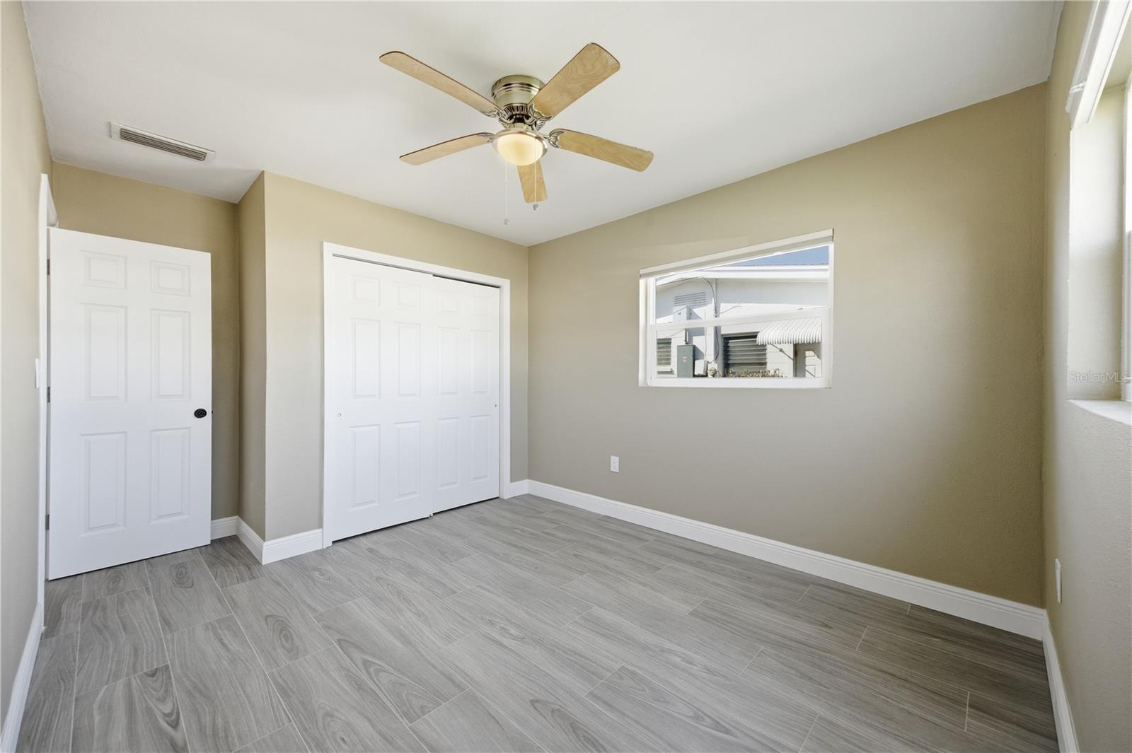 440 89TH AVE — photo 21