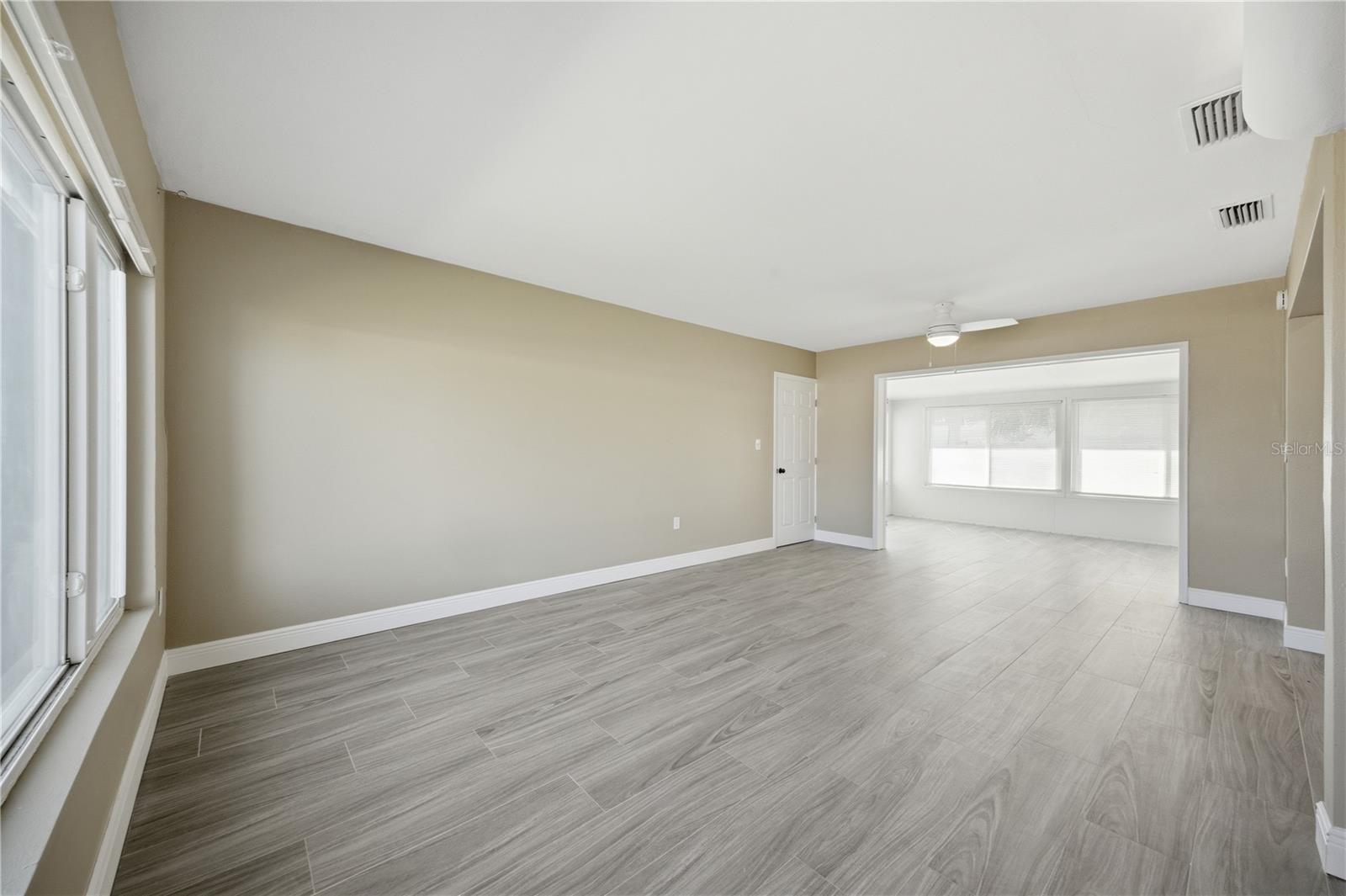 440 89TH AVE — photo 15