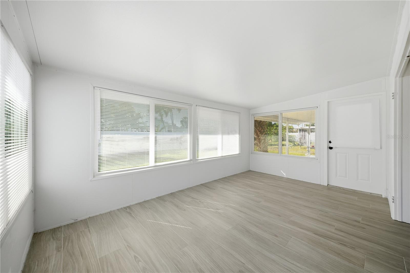 440 89TH AVE — photo 11