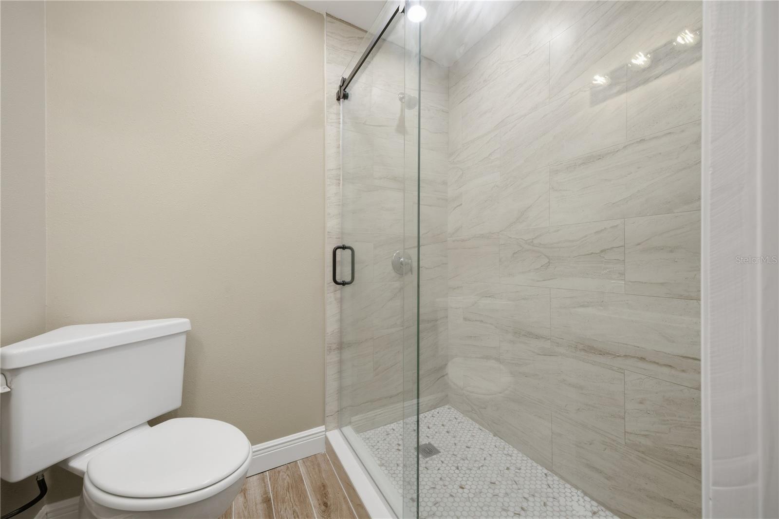 440 89TH AVE — photo 9