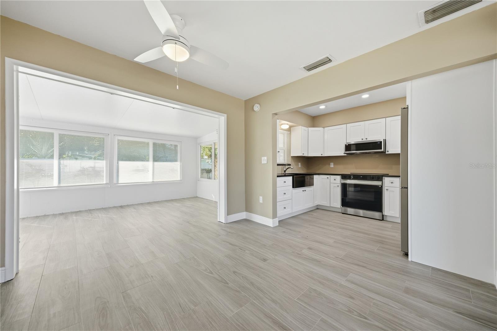 440 89TH AVE — photo 7