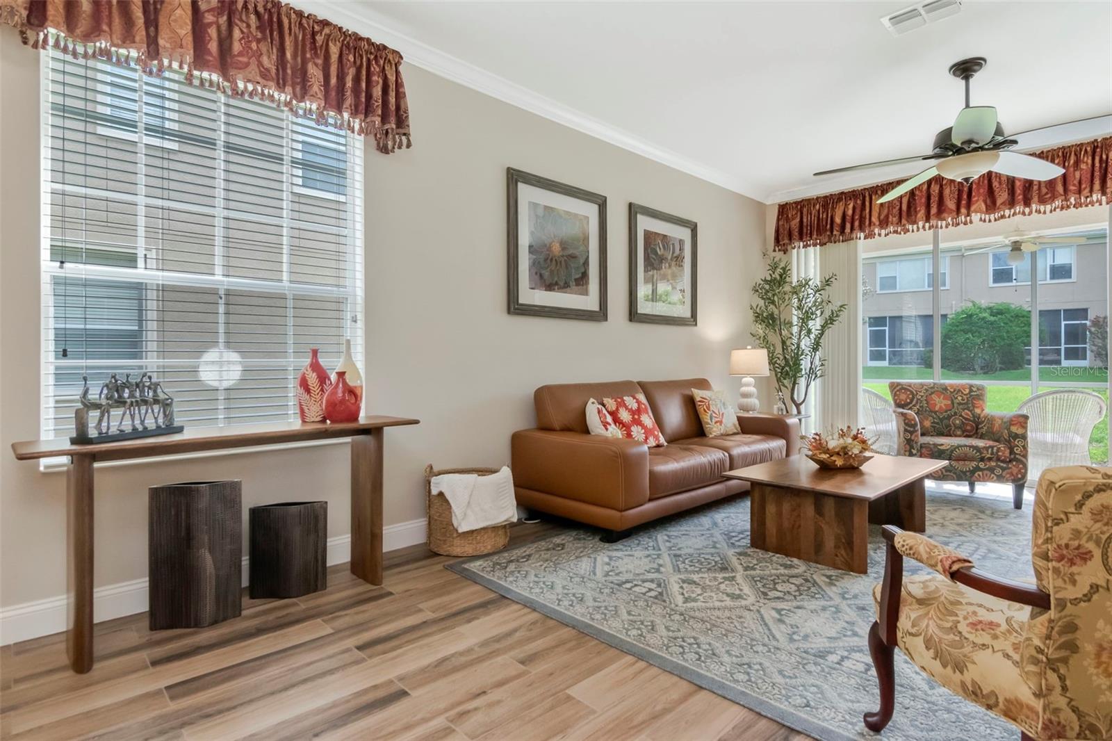 4111 BISMARCK PALM DR — photo 3