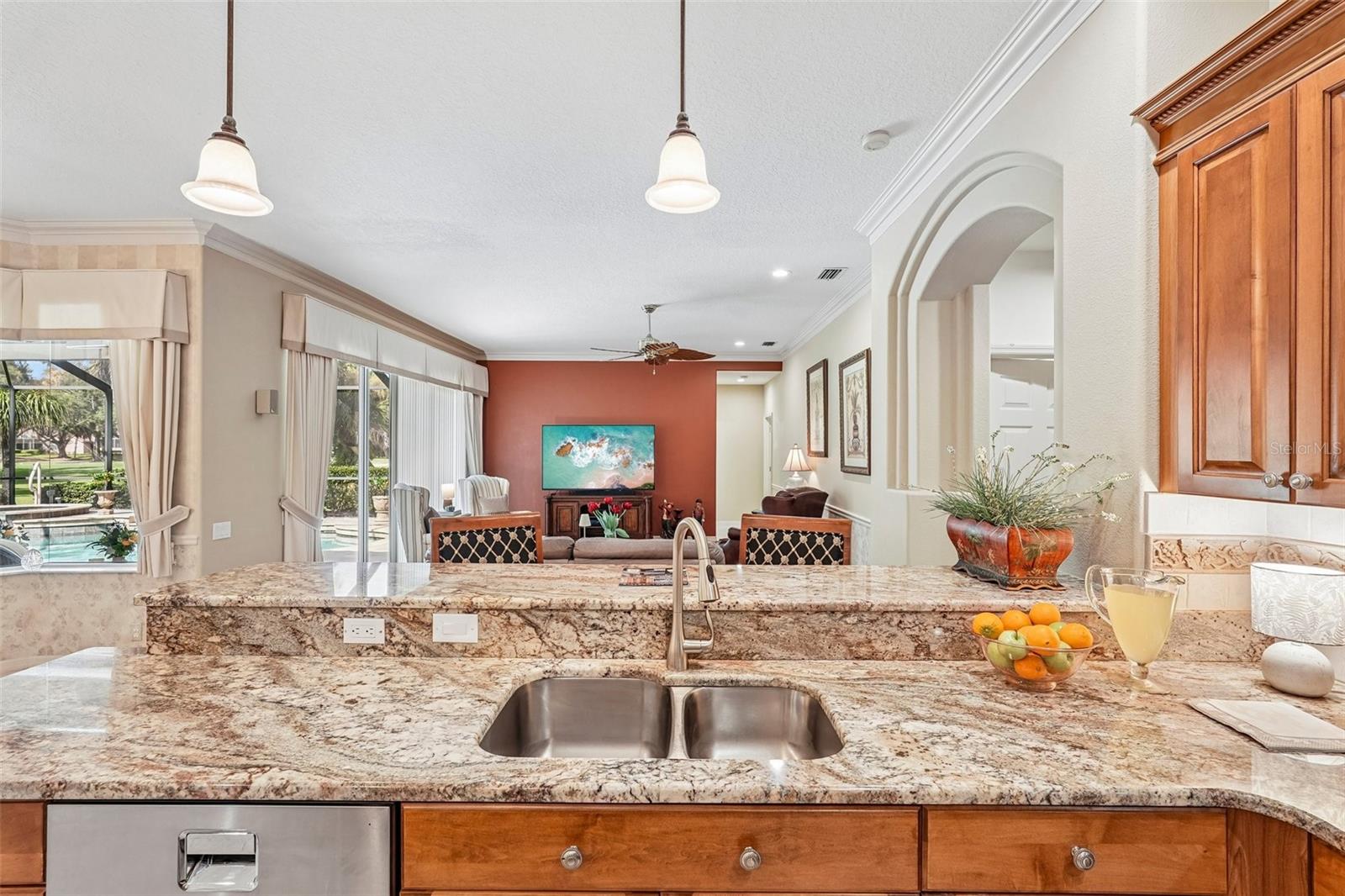 403 LANSBROOK DR — photo 15