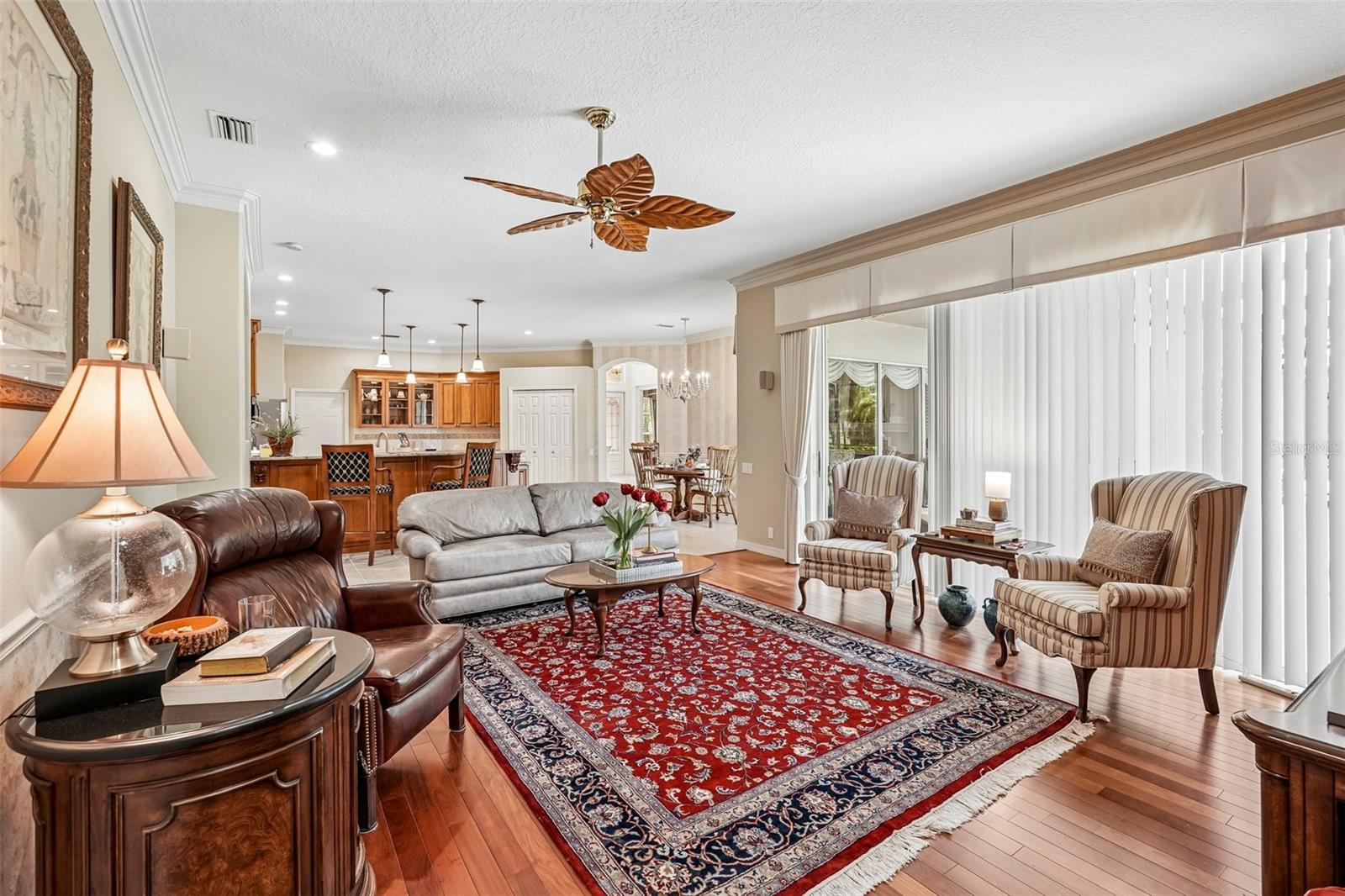 403 LANSBROOK DR — photo 25