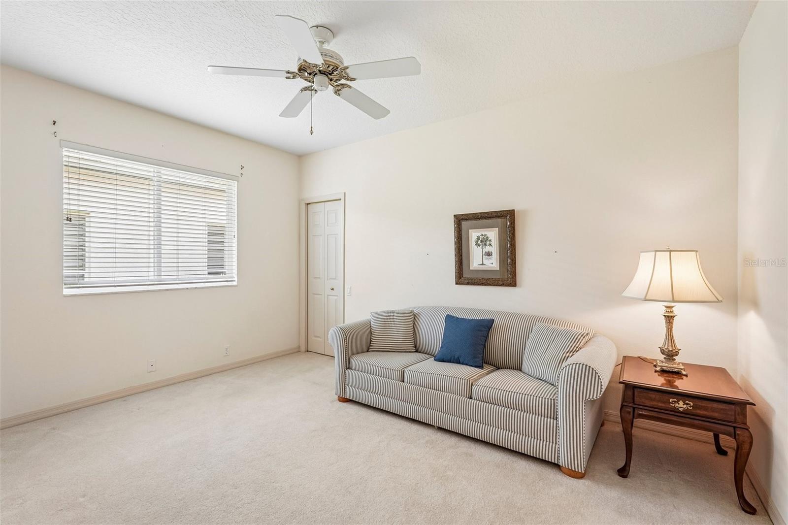 403 LANSBROOK DR — photo 37