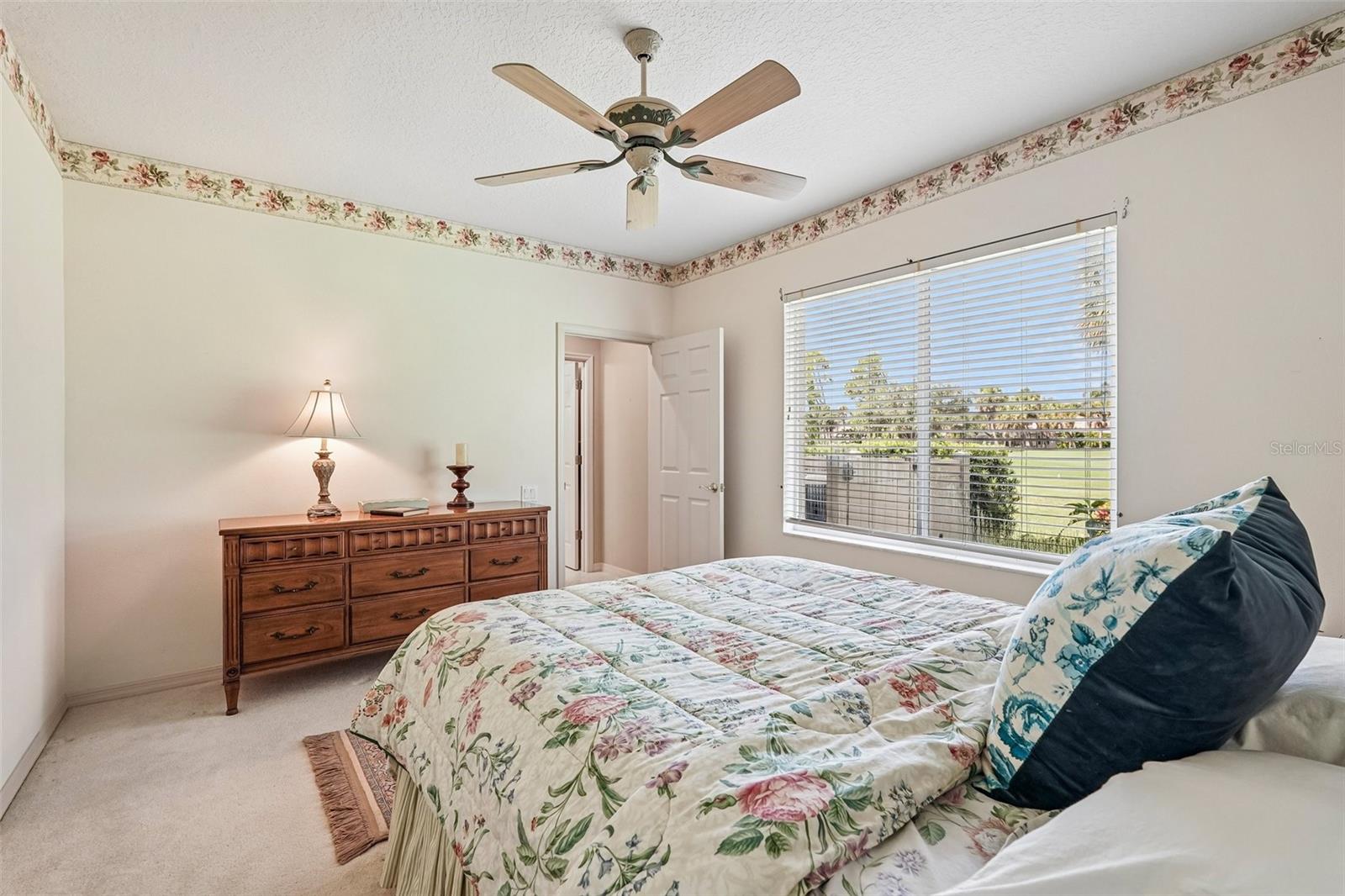 403 LANSBROOK DR — photo 47