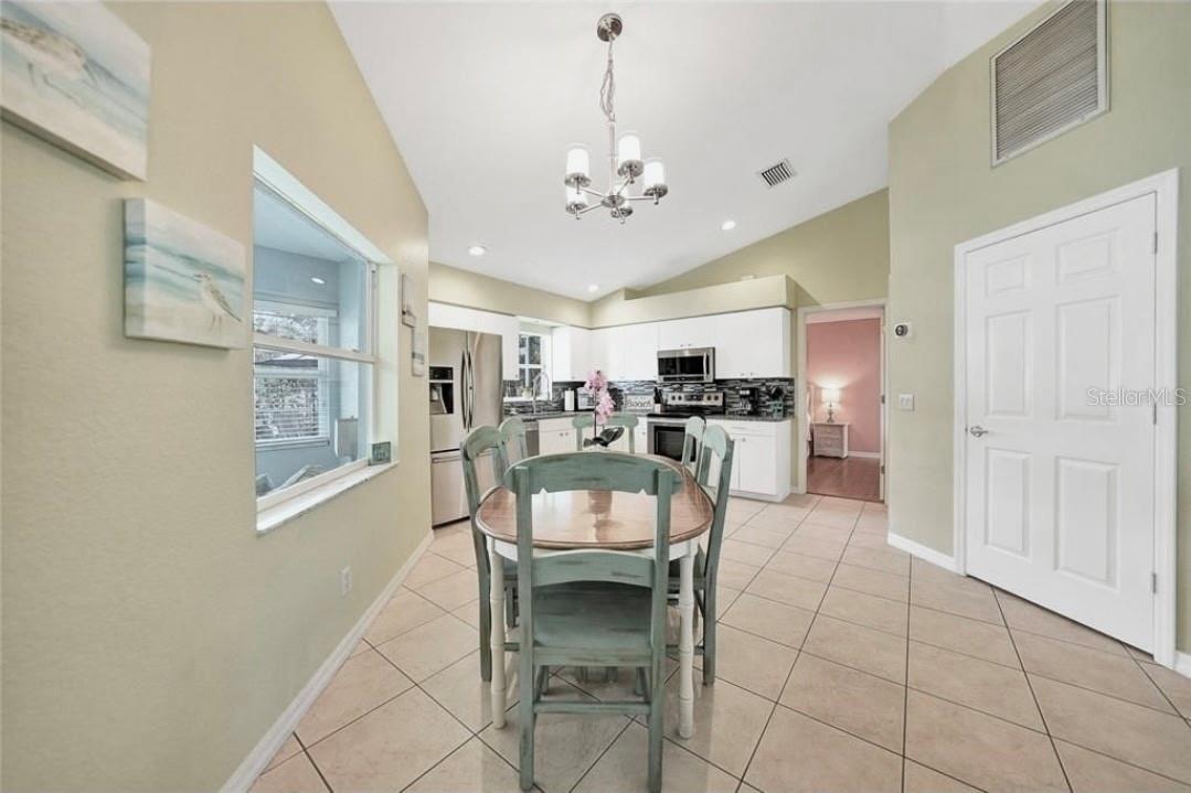 4040 S CRANBERRY BLVD — photo 11