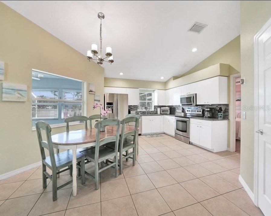 4040 S CRANBERRY BLVD — photo 12