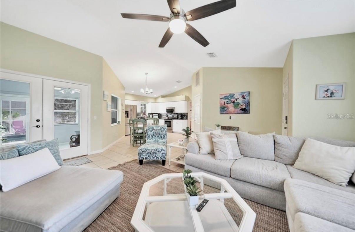4040 S CRANBERRY BLVD — photo 9