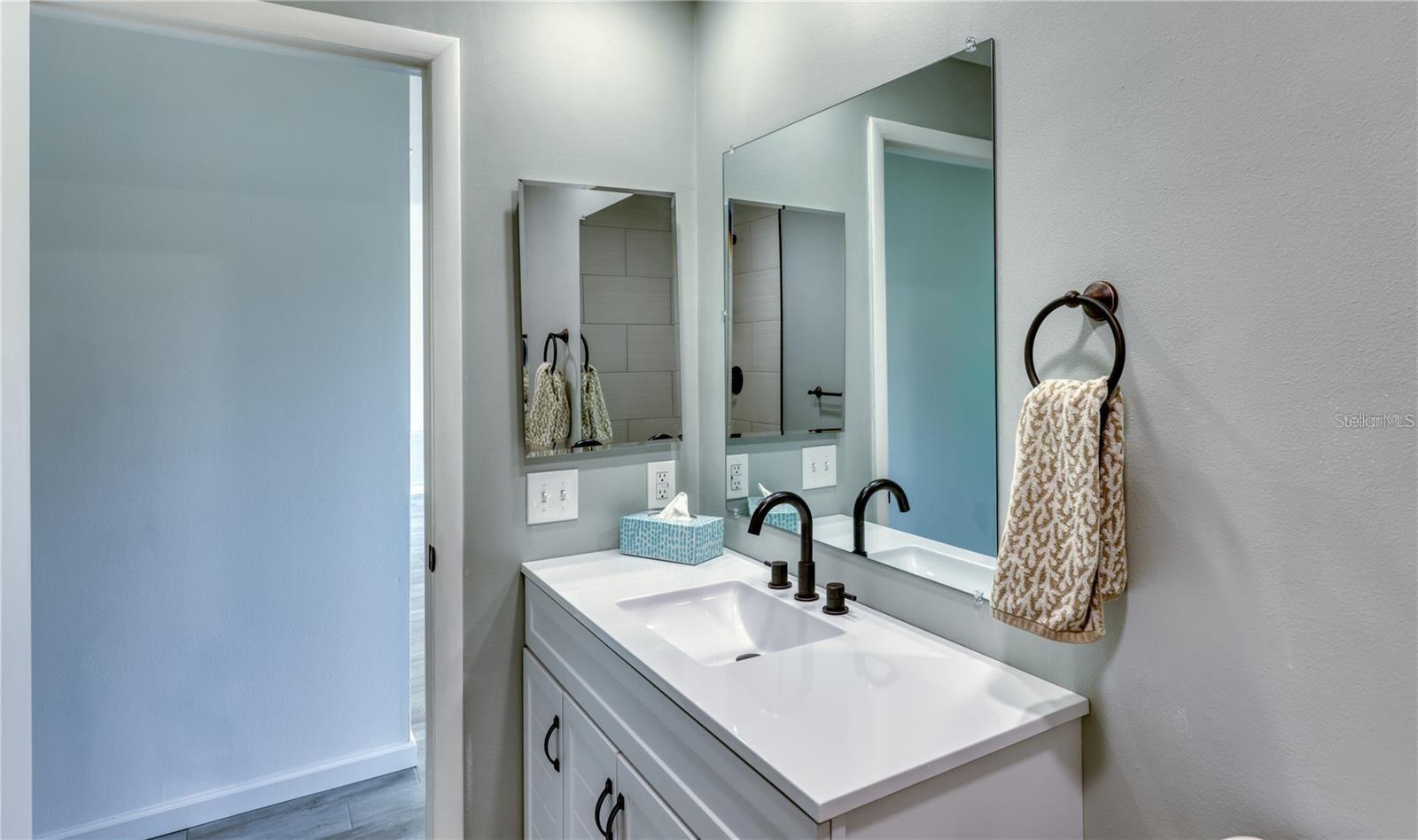 4318 GREAT LAKES DR N — photo 14