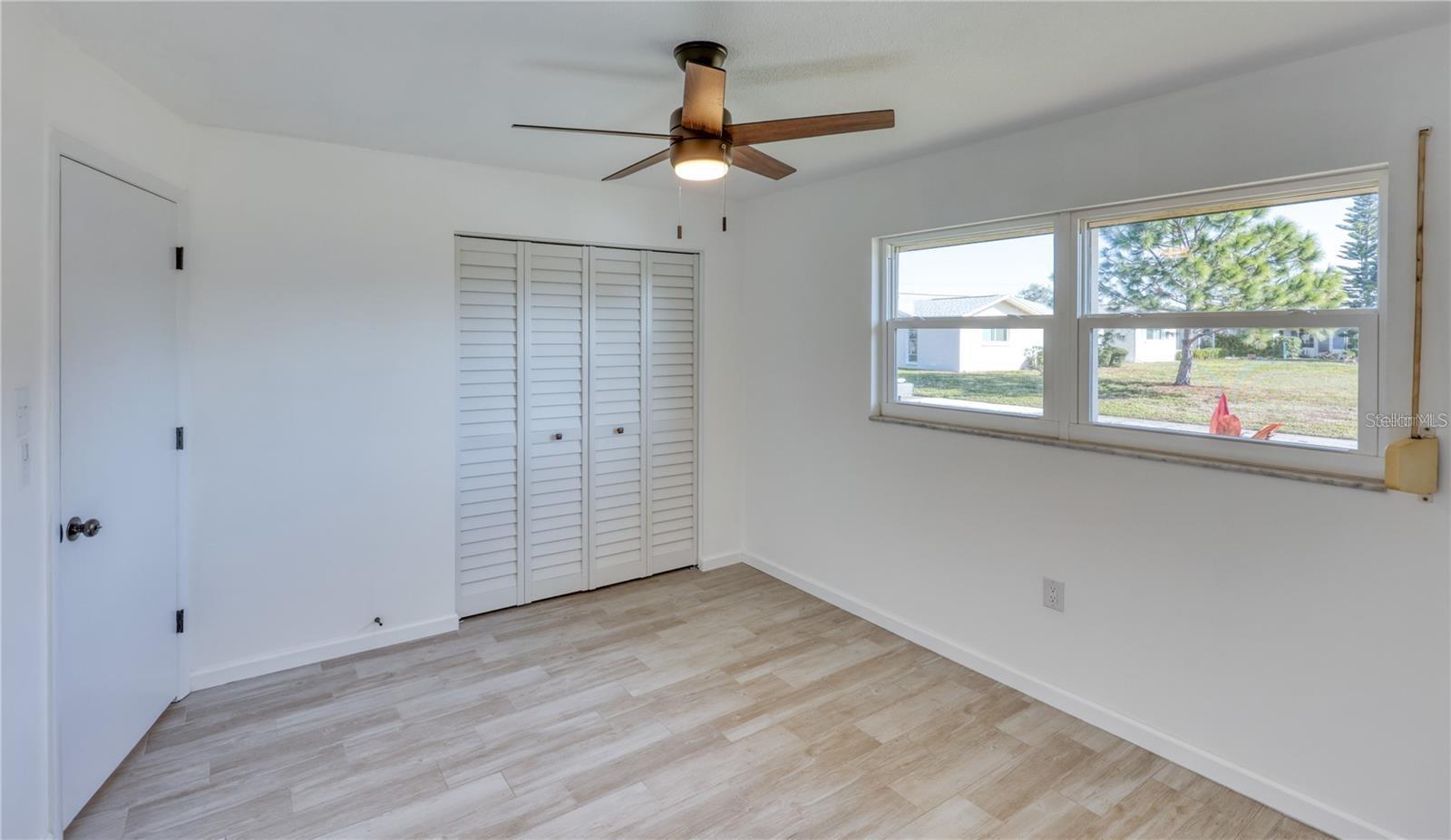 4318 GREAT LAKES DR N — photo 17