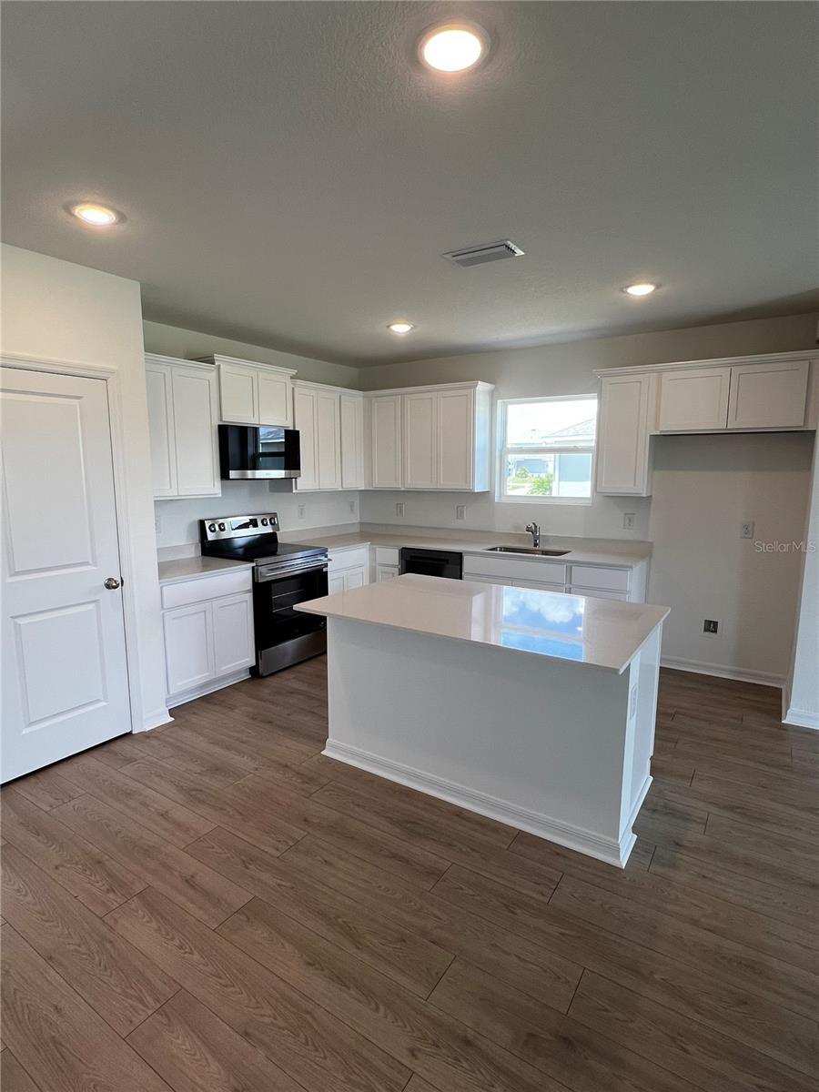 12918 RED DEER PL — photo 4
