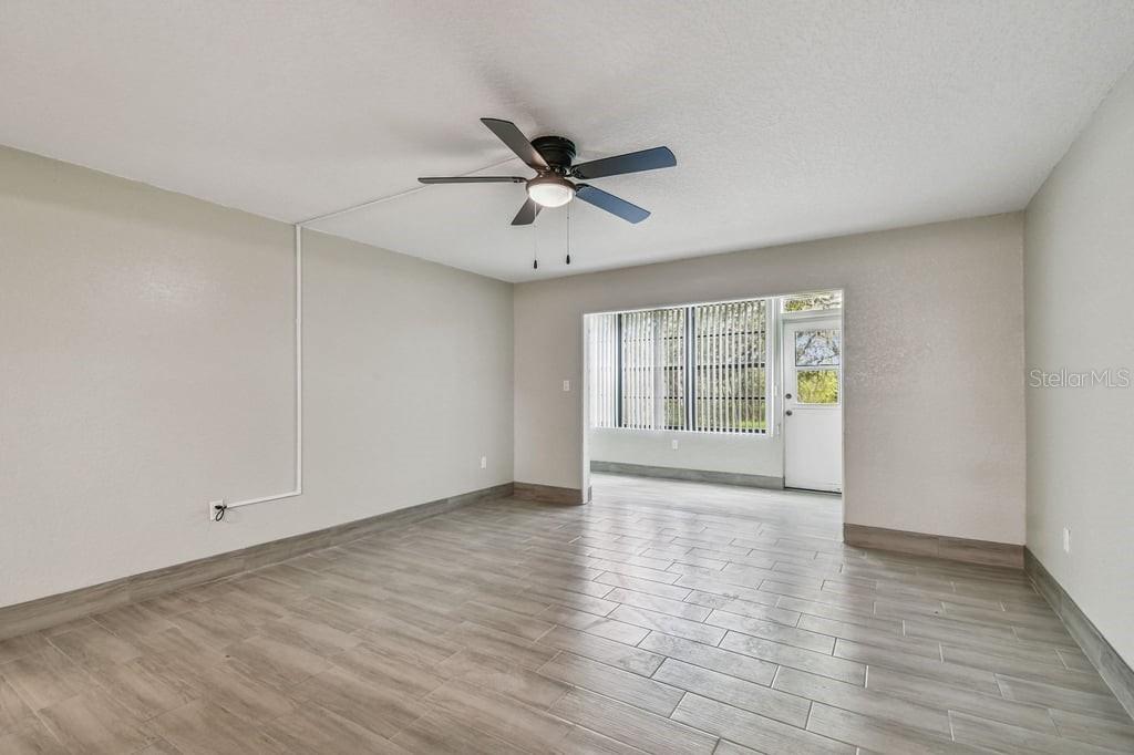 4829 ONYX LN #101 — photo 8