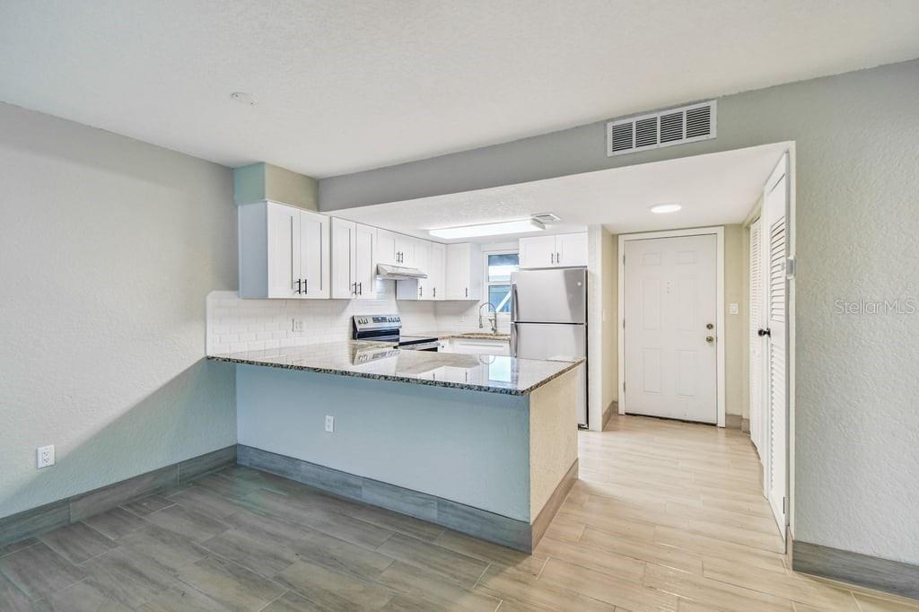 4829 ONYX LN #101 — photo 5