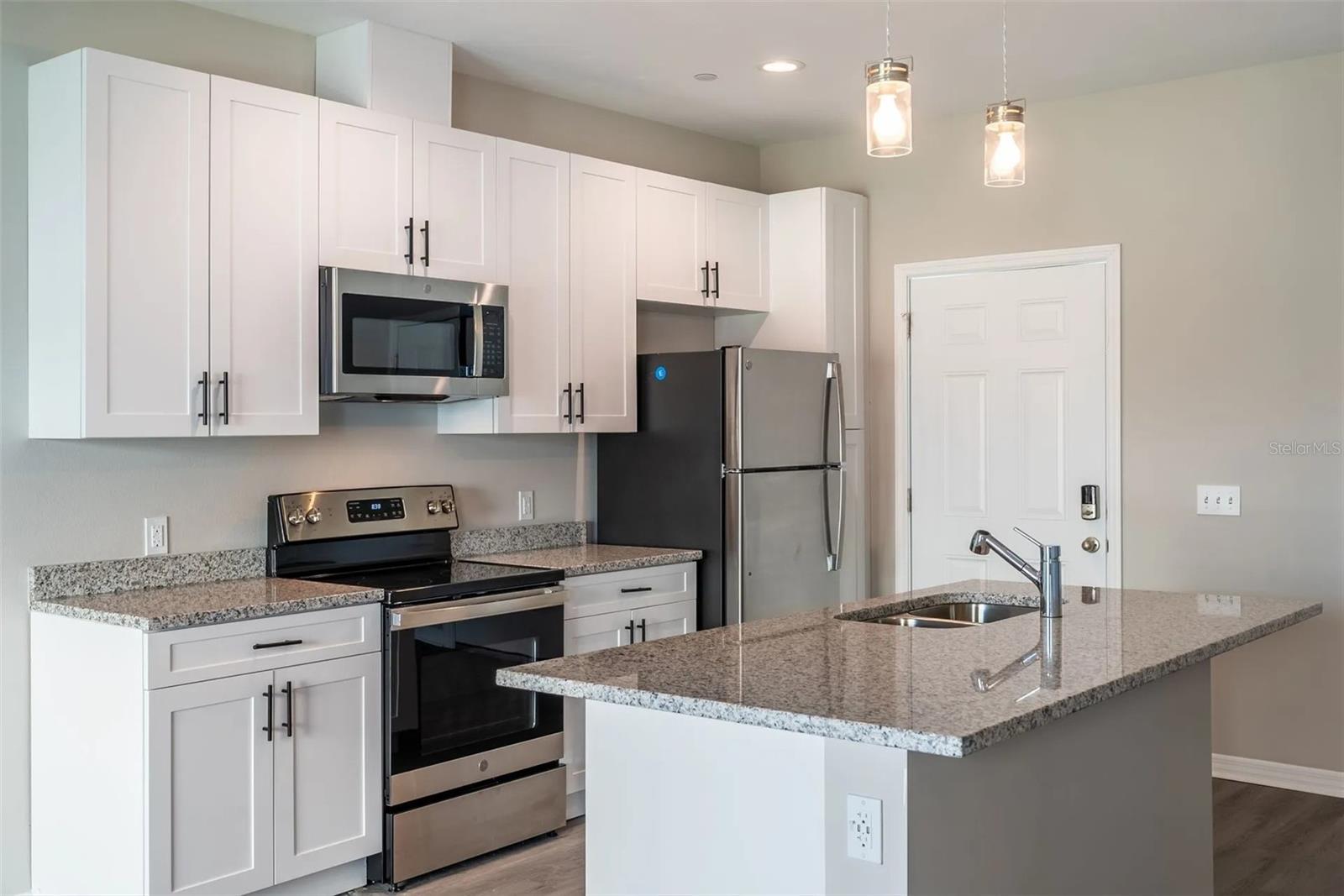 2108 SEBRING PL — photo 10