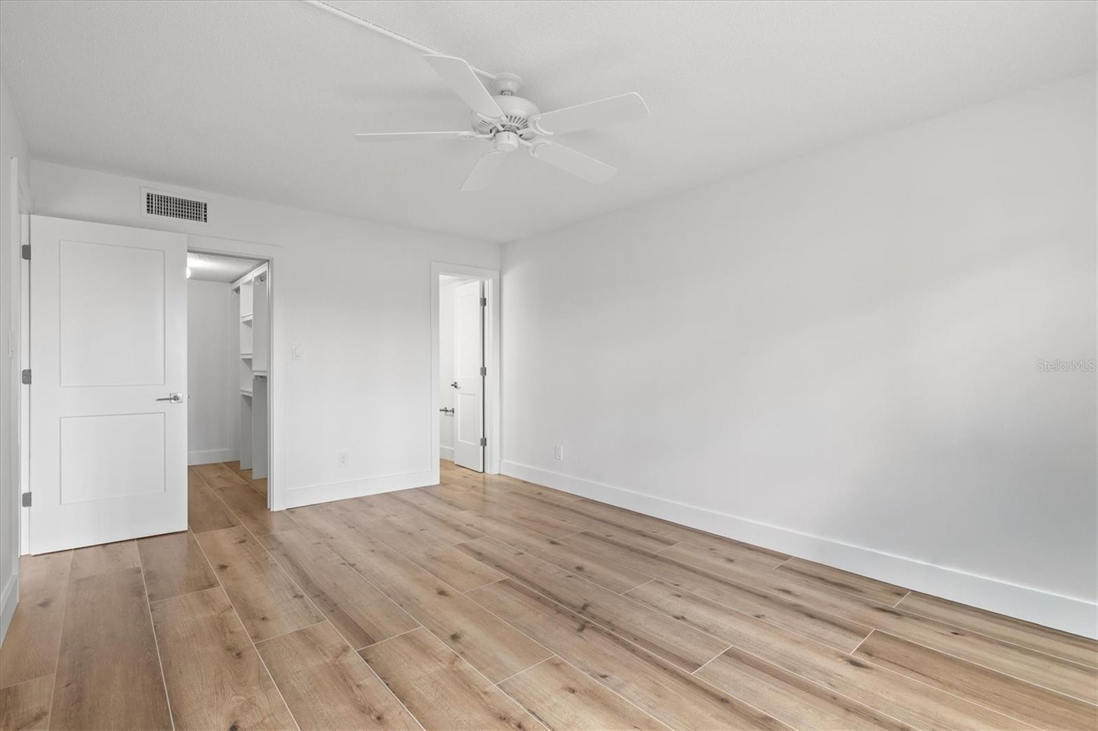 5600 BEACH WAY DR #111 — photo 23