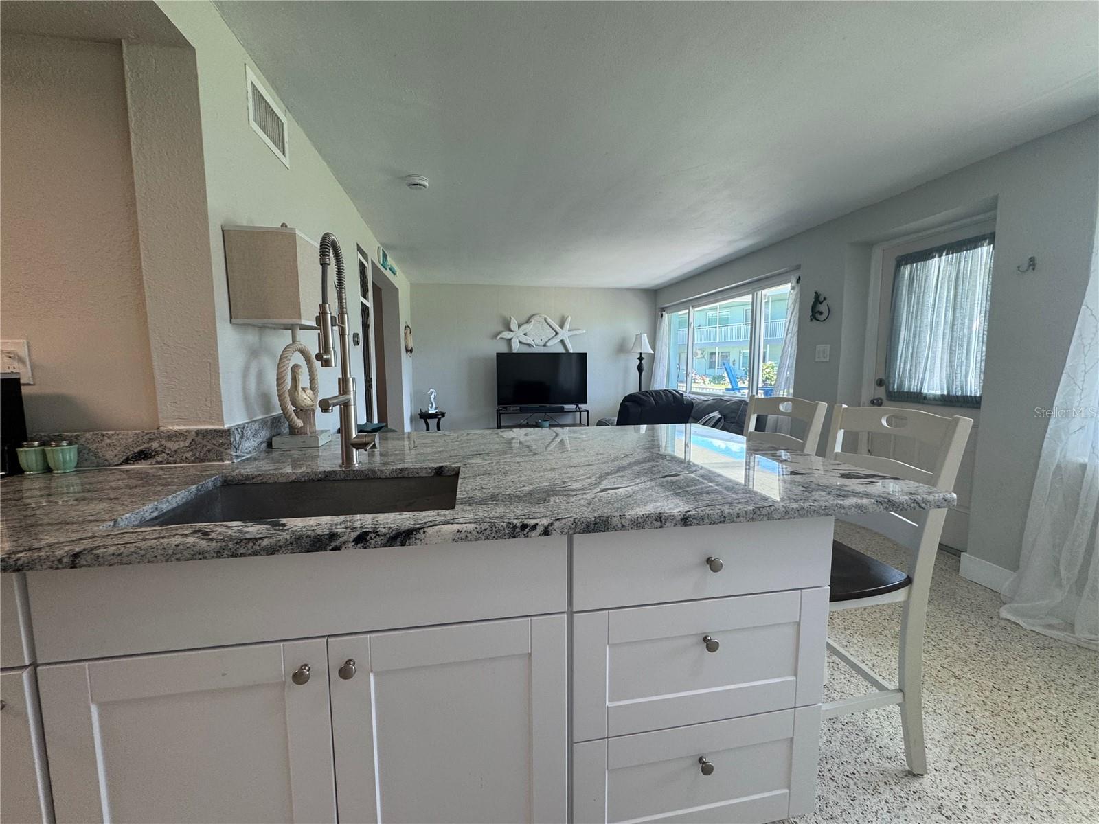 1834 SHORE DR S #6 — photo 15