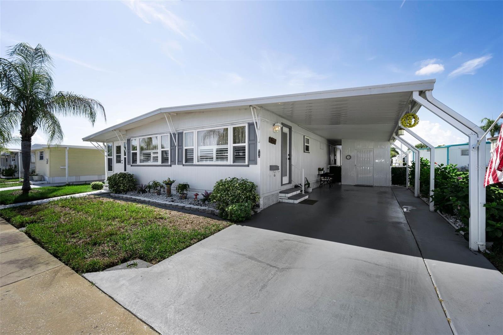 143 MELODY LN — photo 2