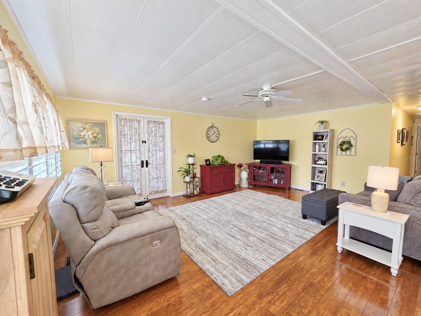 143 MELODY LN — photo 24
