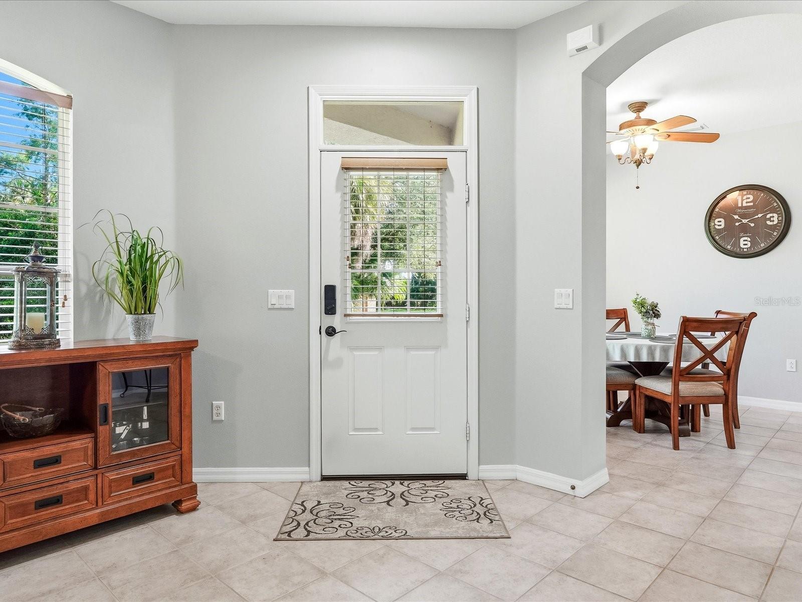 4693 WHISPERING OAKS DR — photo 6