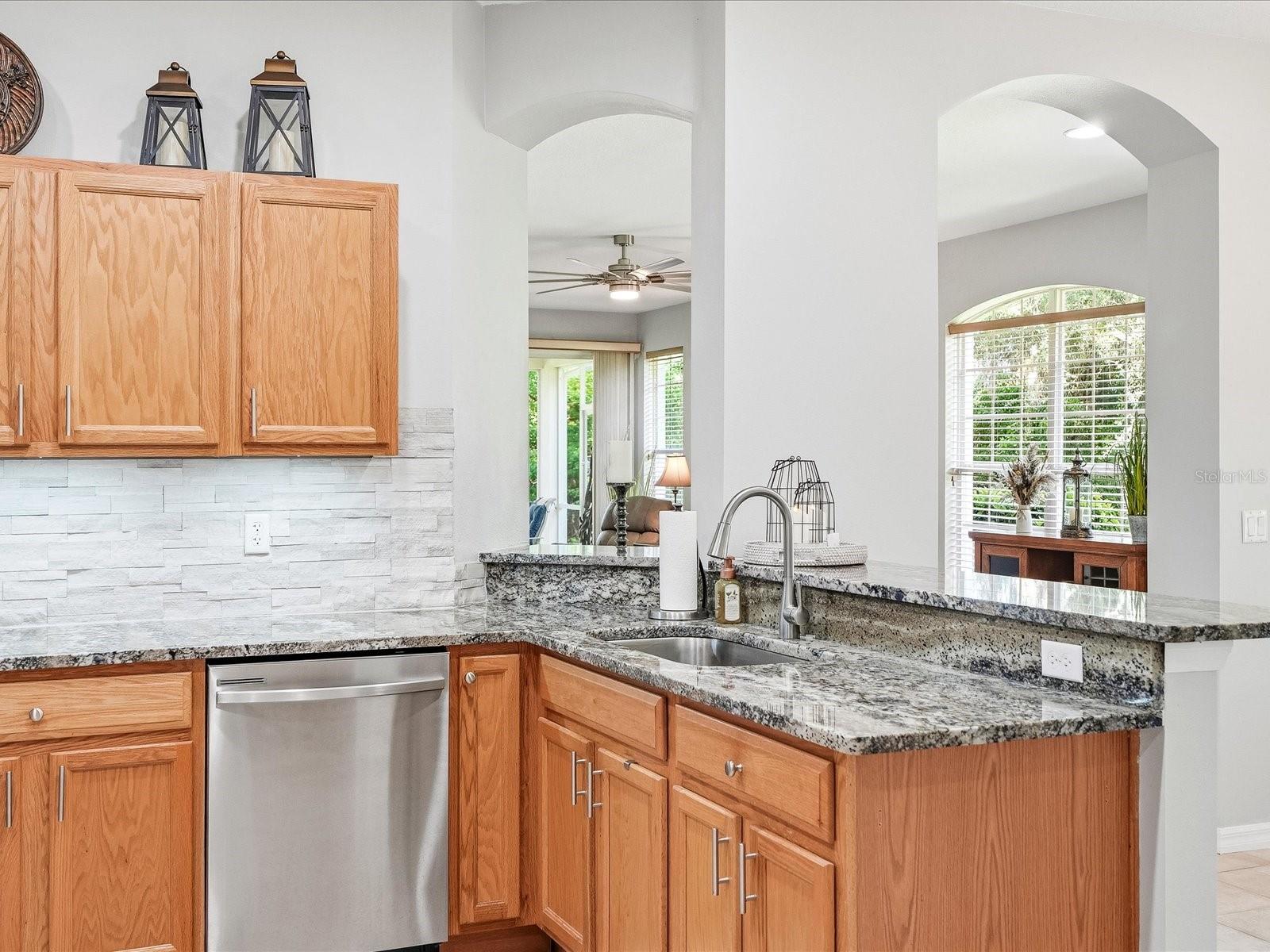 4693 WHISPERING OAKS DR — photo 19