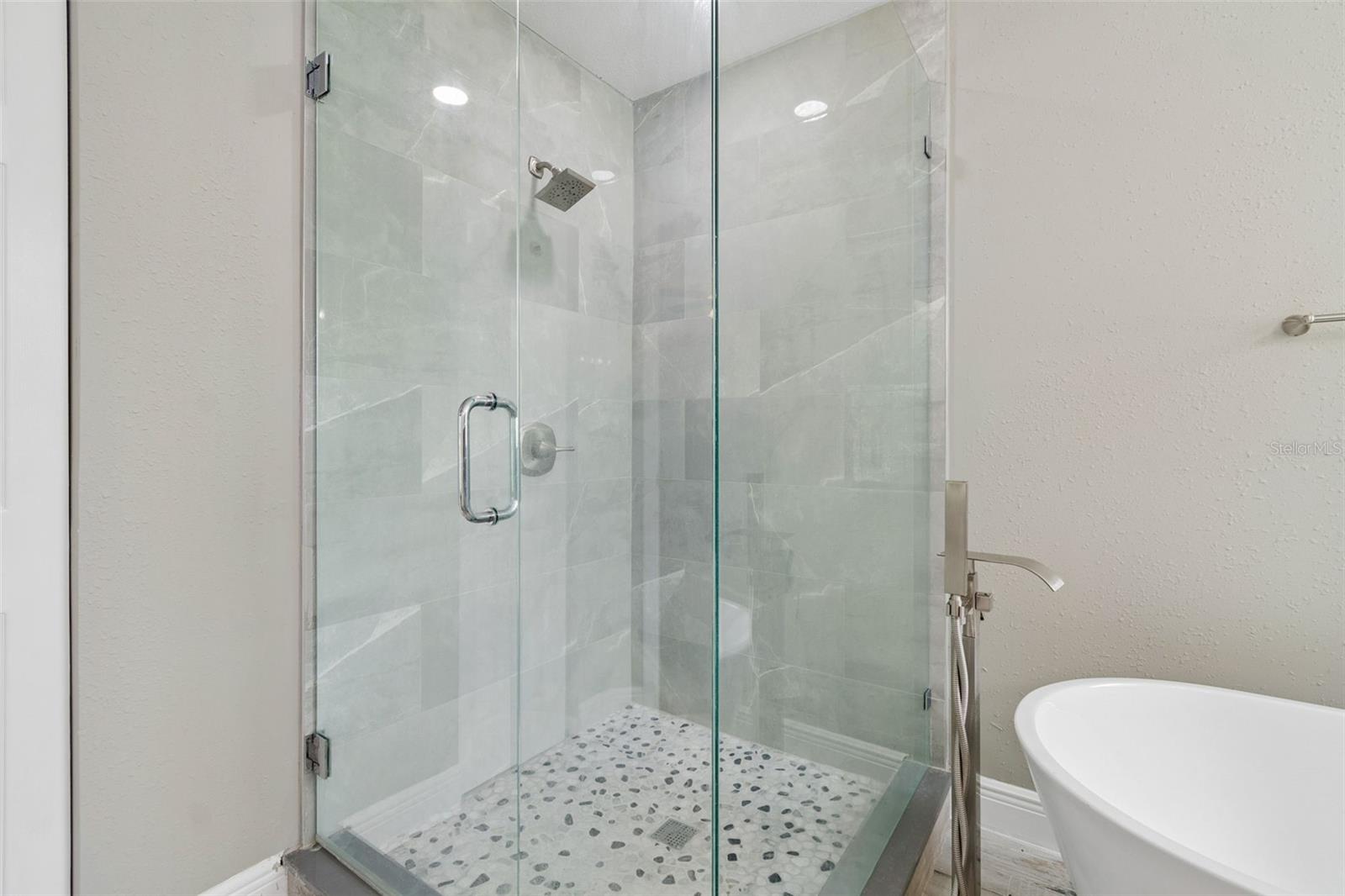 12914 LONGCREST DR — photo 51
