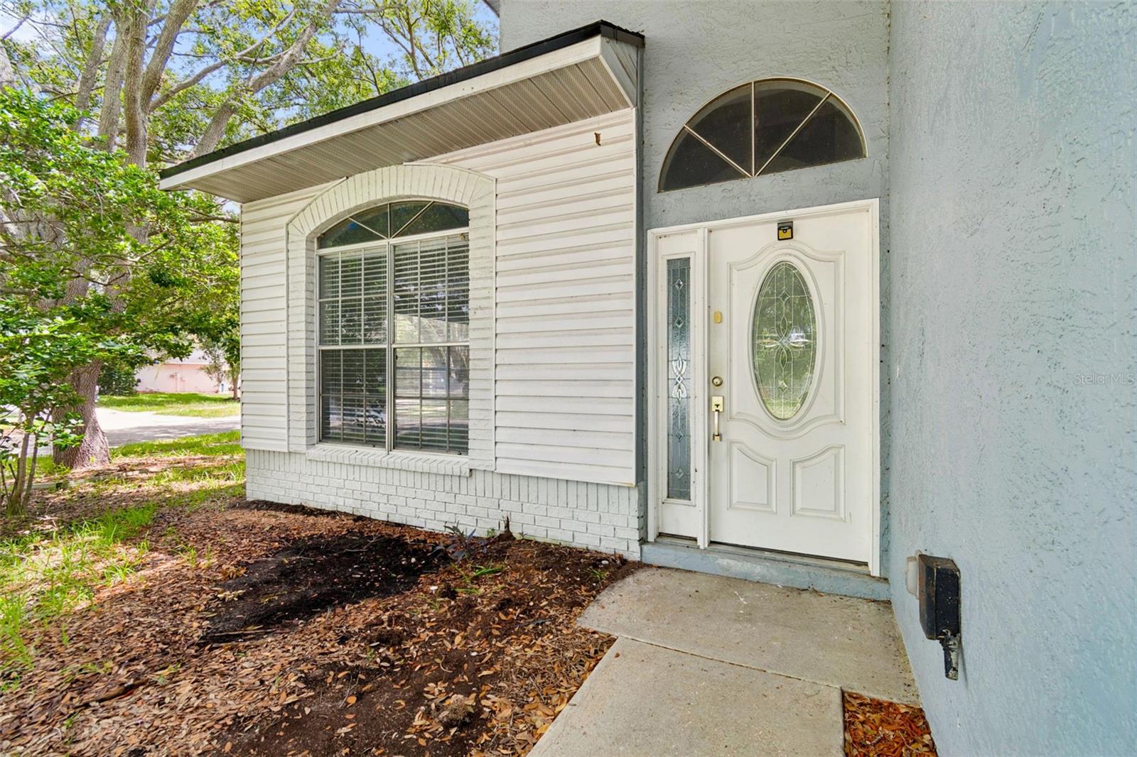 12914 LONGCREST DR — photo 2