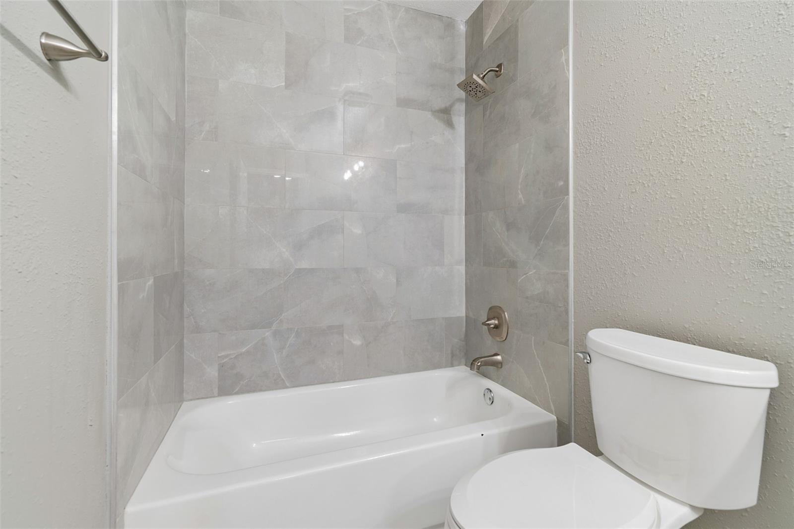 12914 LONGCREST DR — photo 42