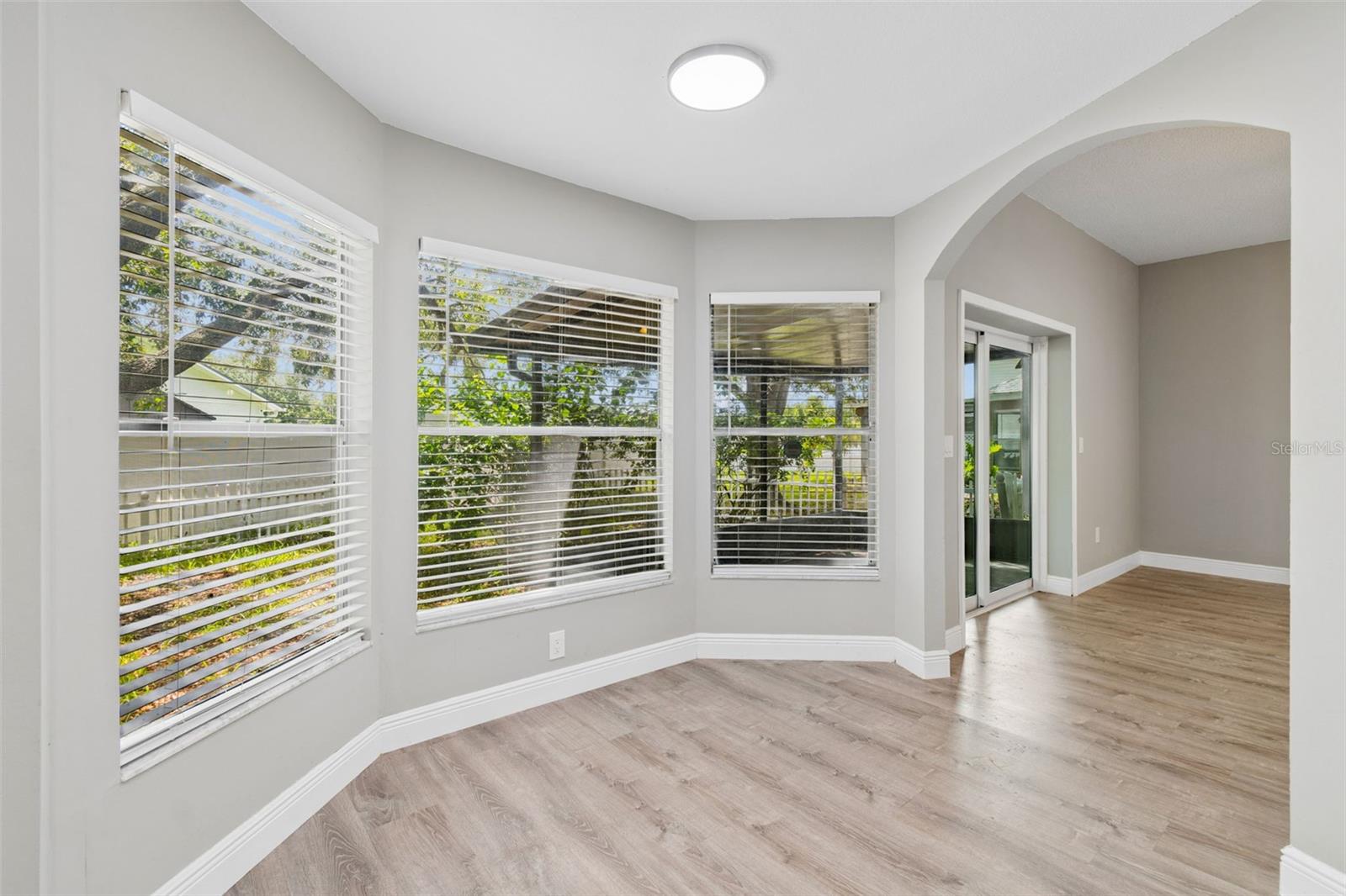 12914 LONGCREST DR — photo 25