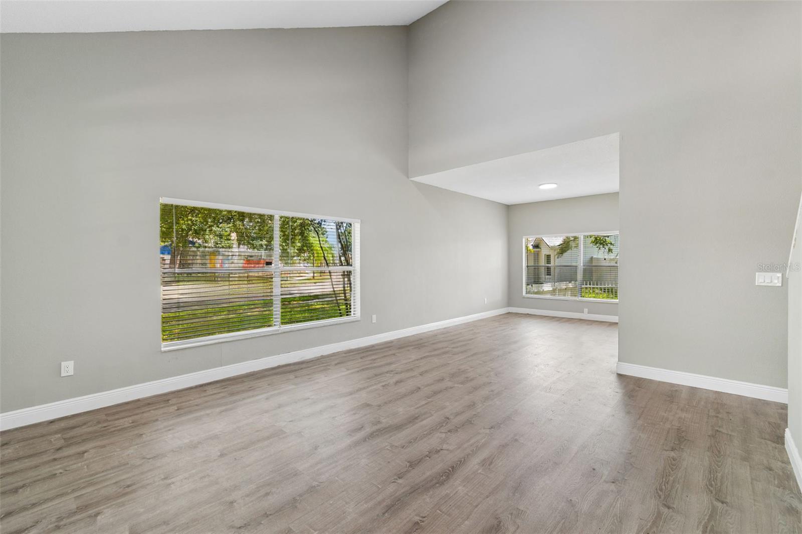 12914 LONGCREST DR — photo 19