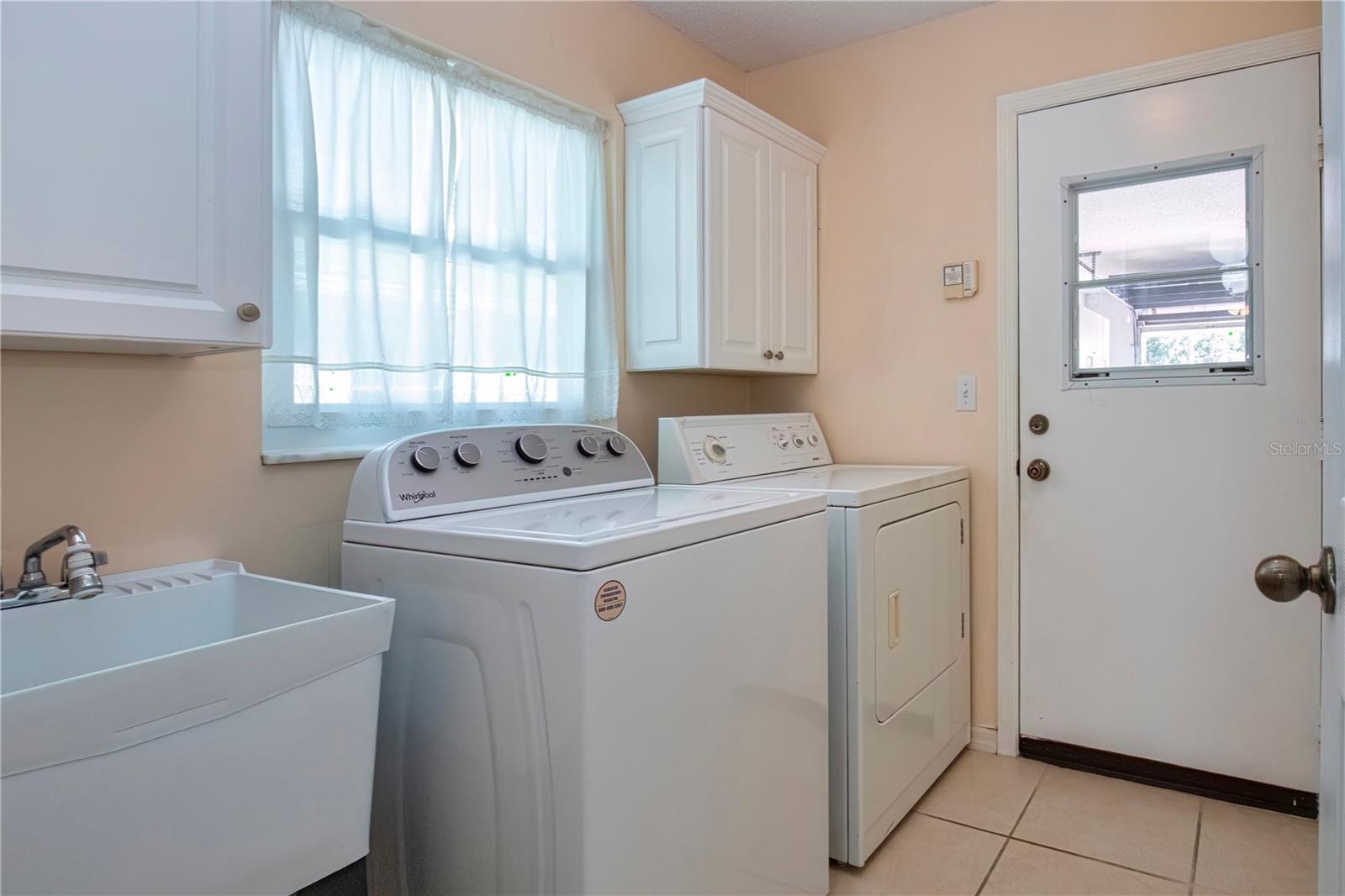 2424 E DEL WEBB BLVD — photo 32