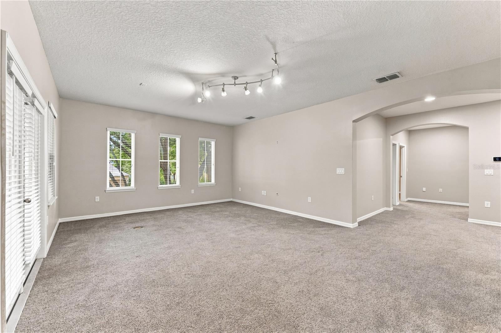 17013 VILESTA DR — photo 21