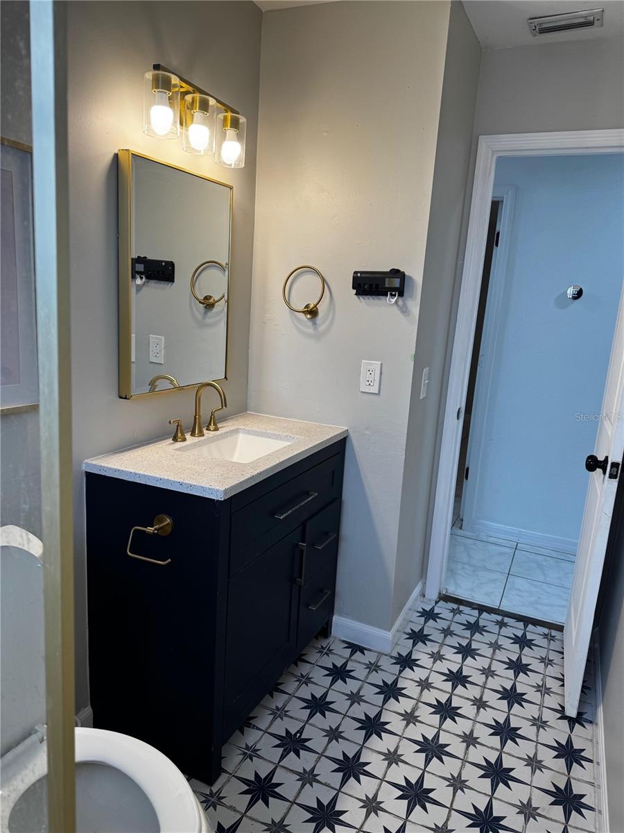 4202 E OKARA RD — photo 11