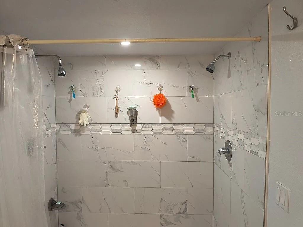11853 CATON AVE — photo 9