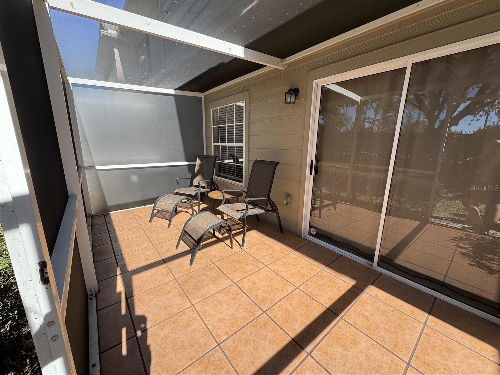 7702 PLANTATION CIR — photo 3