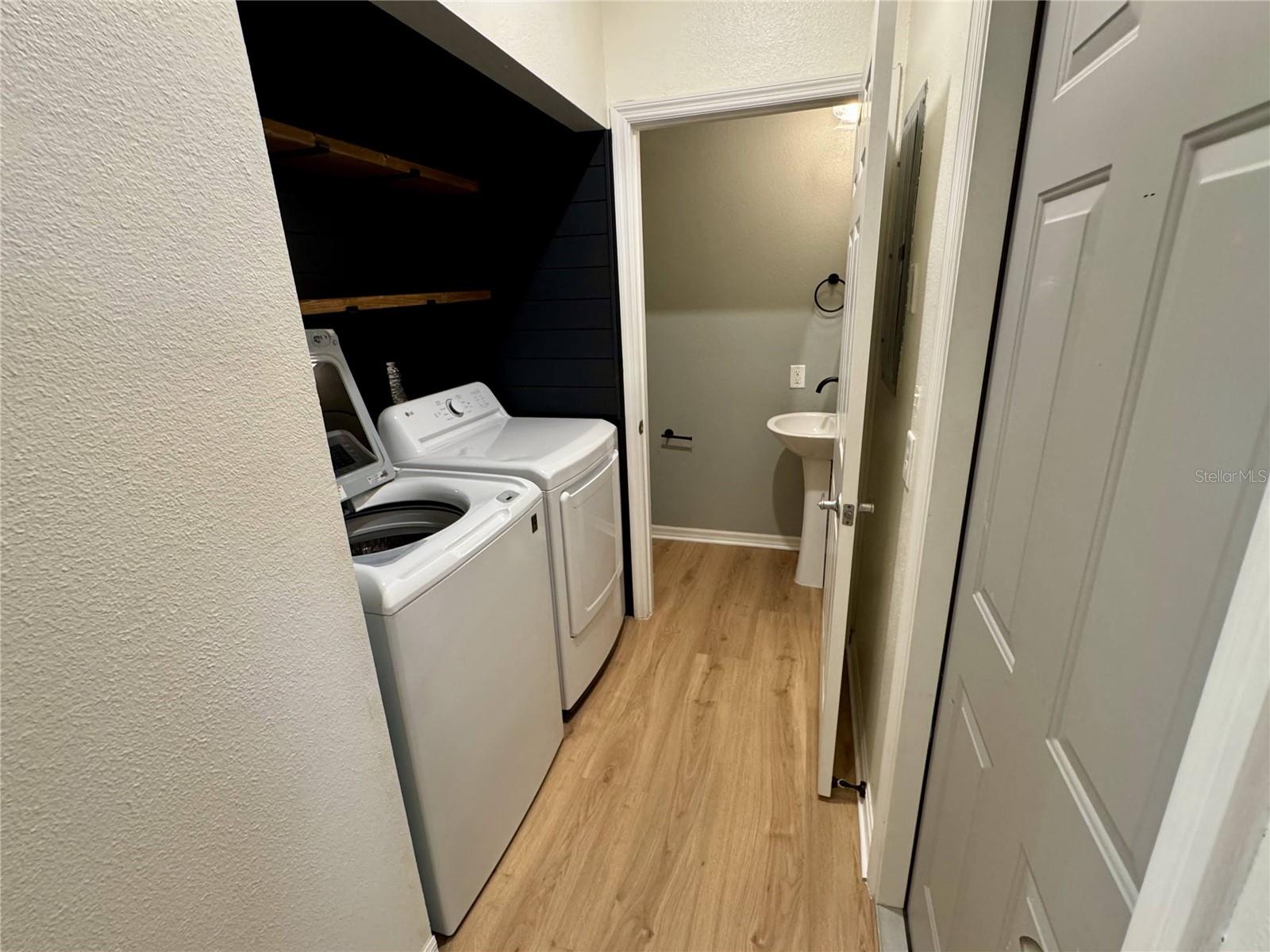 7702 PLANTATION CIR — photo 6