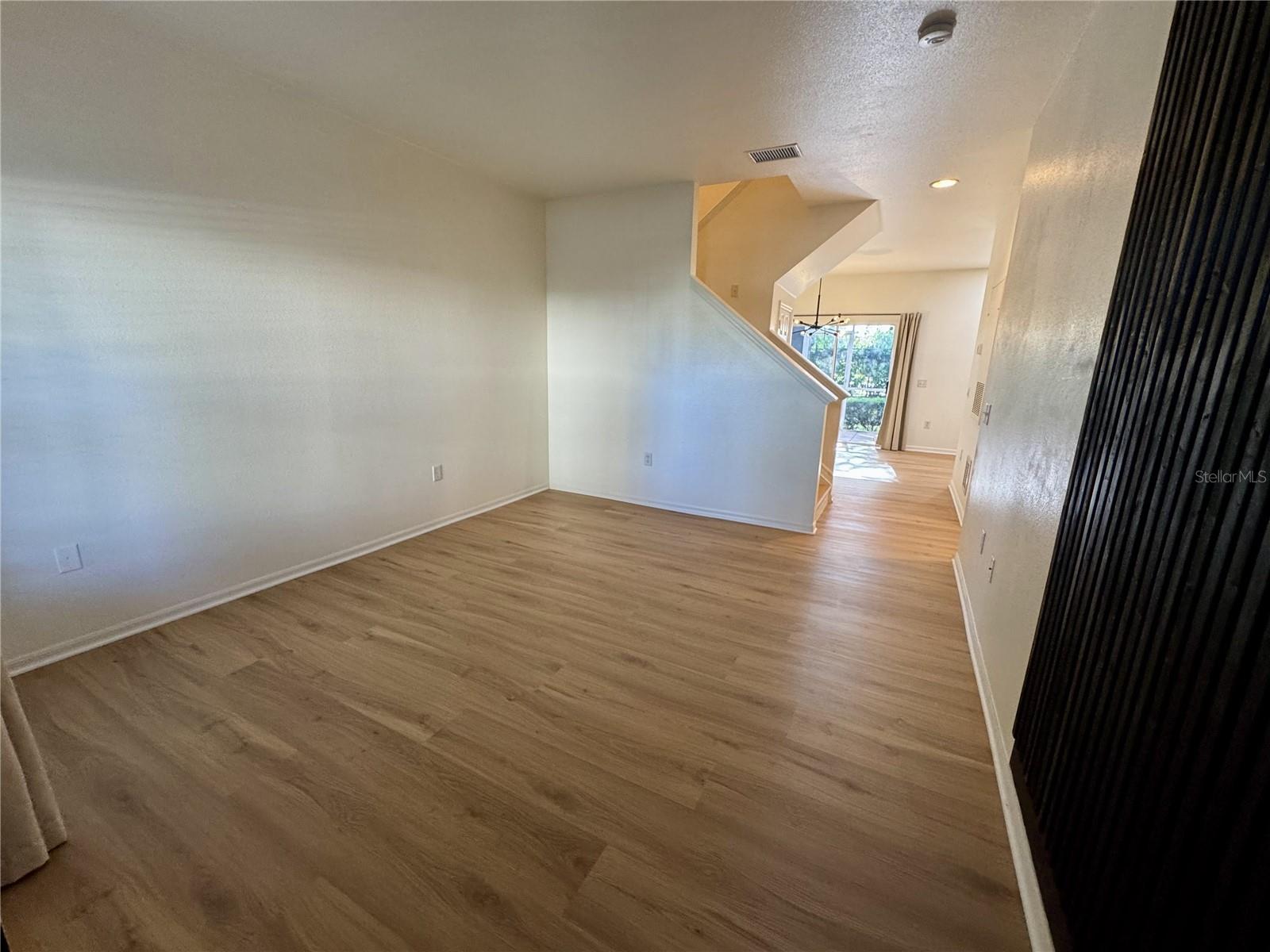 7702 PLANTATION CIR — photo 5