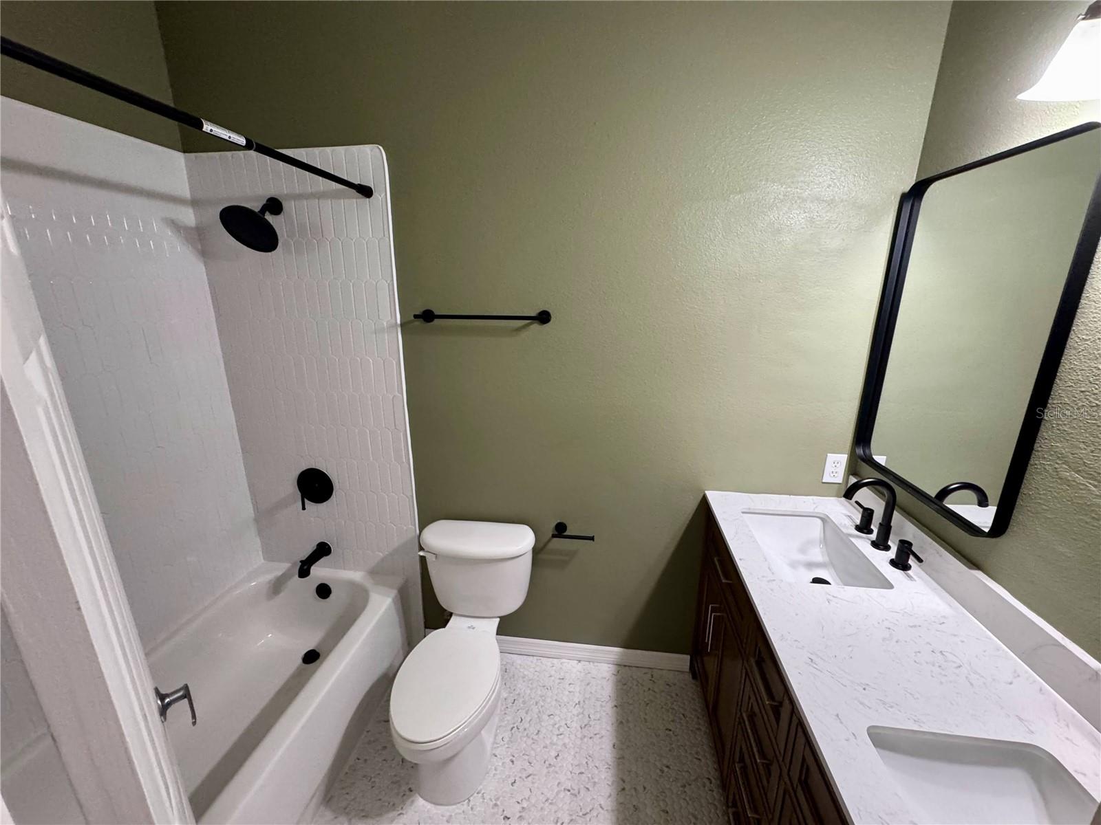 7702 PLANTATION CIR — photo 12