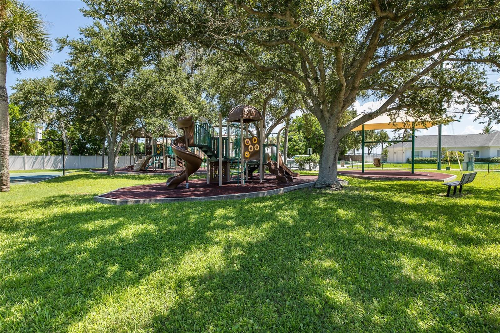 2501 BAY BLVD — photo 46