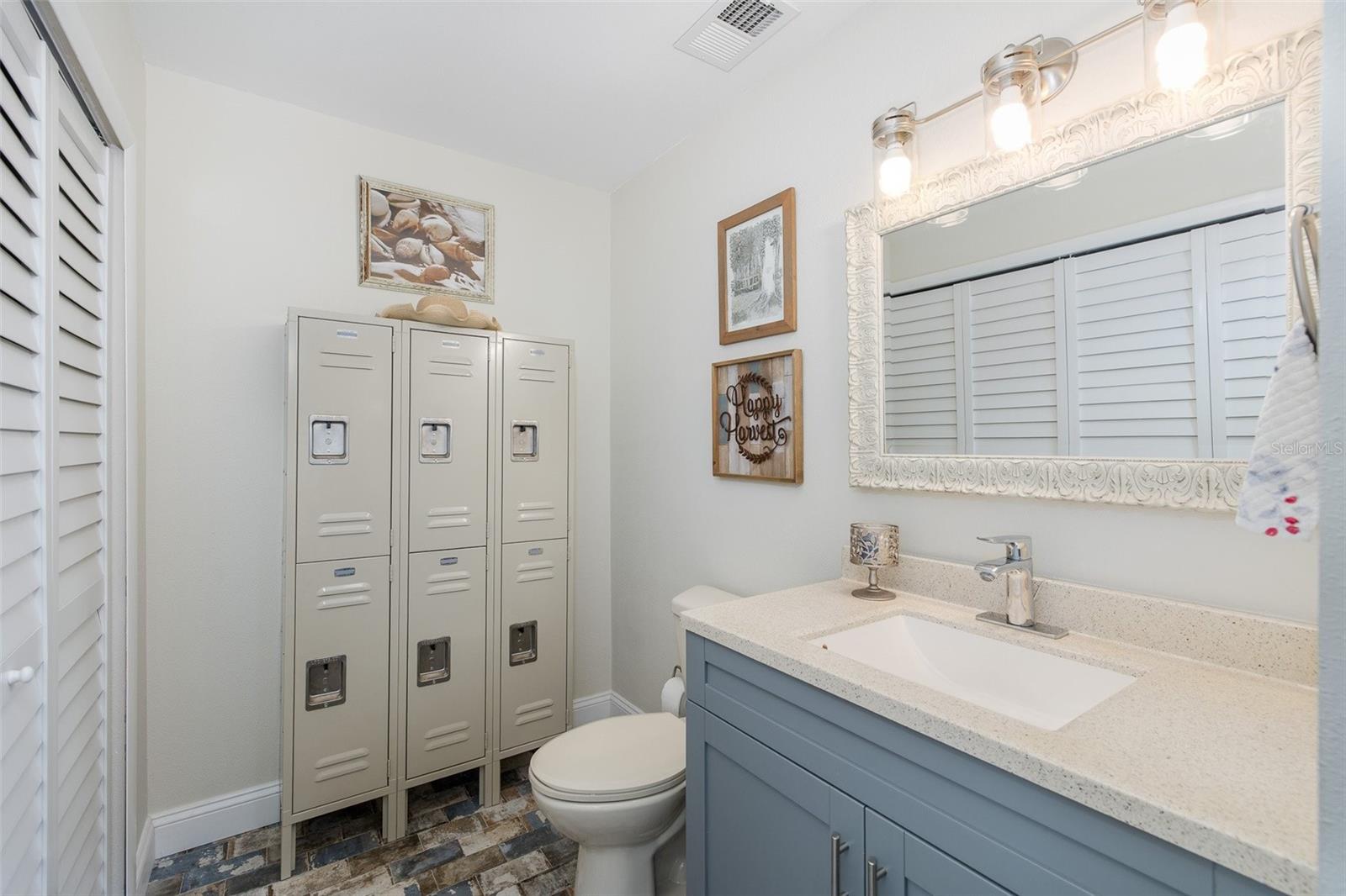 2501 BAY BLVD — photo 24