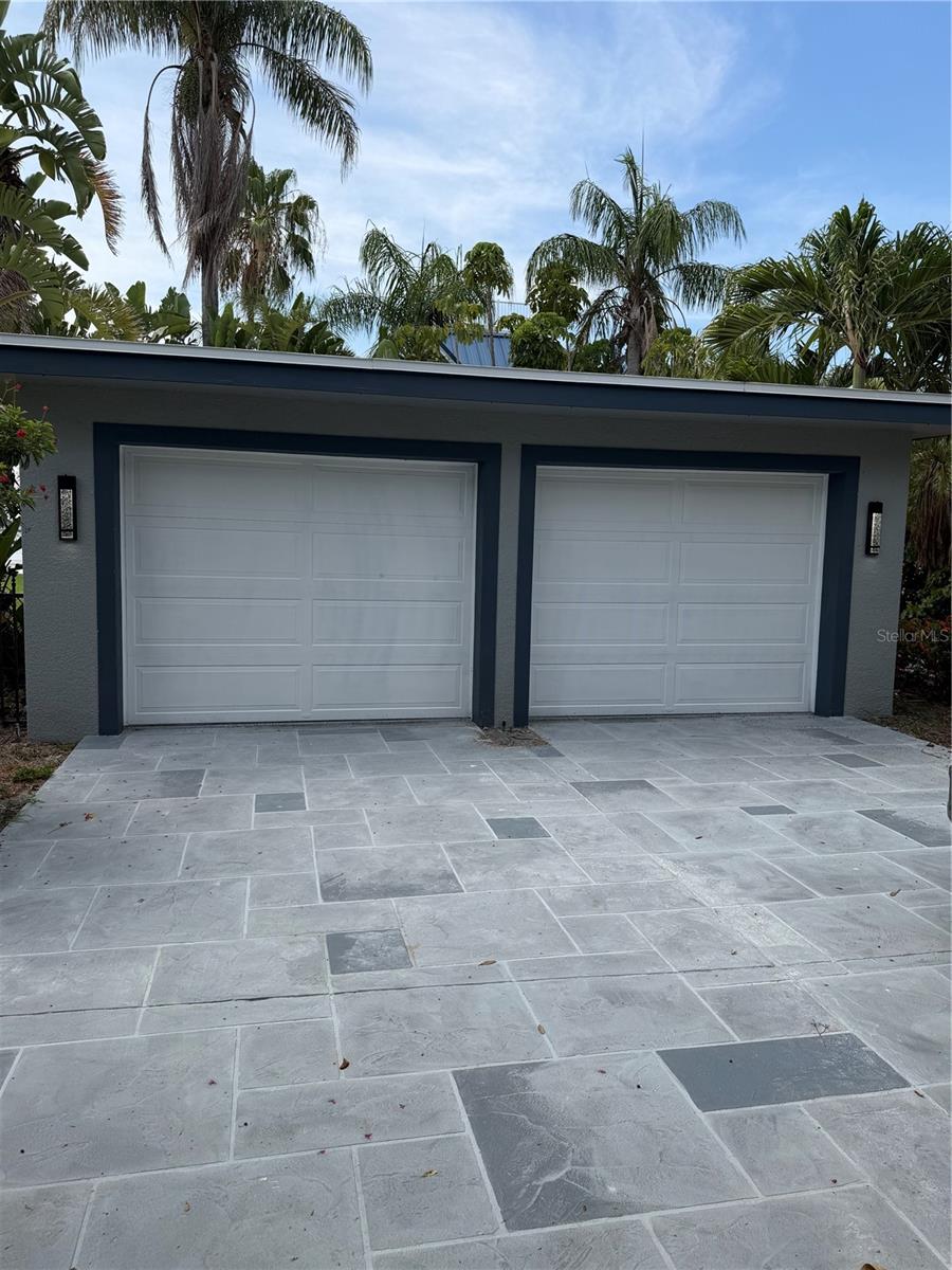 887 S GULFVIEW BLVD — photo 3
