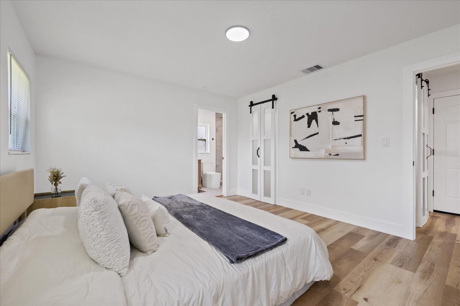 2928 FOREST CIR — photo 24