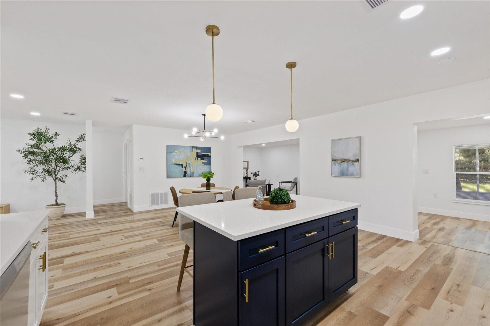 2928 FOREST CIR — photo 12