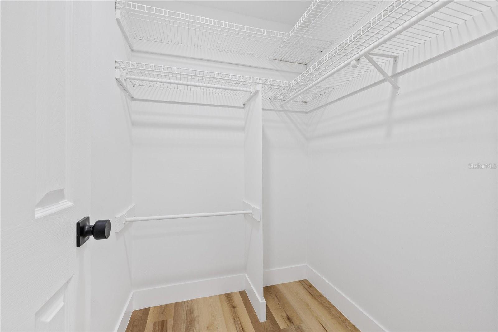 2928 FOREST CIR — photo 32