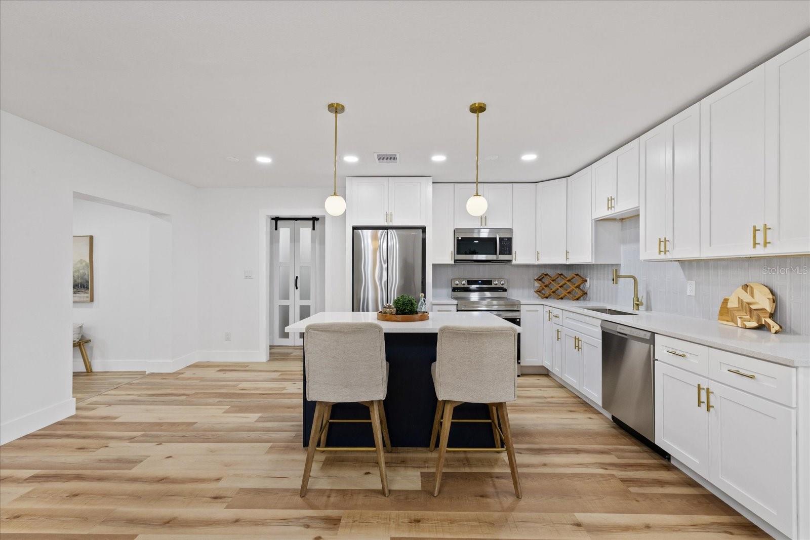2928 FOREST CIR — photo 13